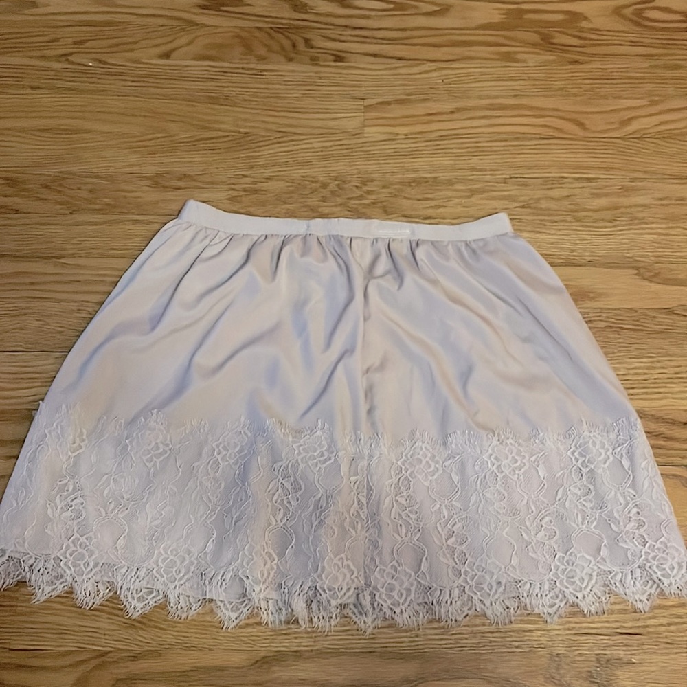 Forever 21 nude mini skirt